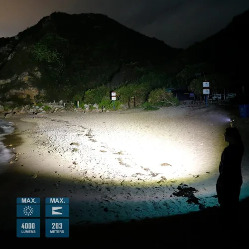 Vista 2 de IMALENT LD70 linterna de bolsillo EDC, linternas compactas brillantes y potentes de 4000 lúmenes con LED CREE XHP70.2, linterna recargable de mano
