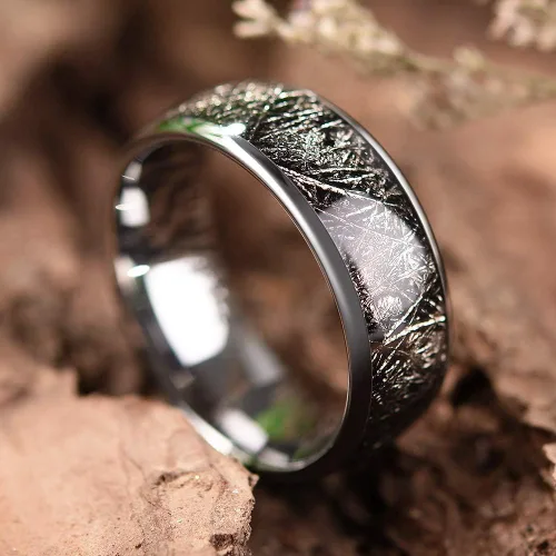 Vista 2 de THREE KEYS JEWELRY - Anillo de boda de tungsteno de 4 mm, 6 mm, 8 mm, con meteorito imitado, banda plateada pulida negro (8mm black)