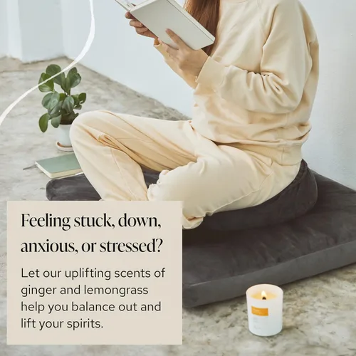Vista 3 de Mindful Modern Natural Awaken Candle Aroma de jengibre y hierba de limón Aromaterapia para aliviar el estrés, meditación, yoga, curación