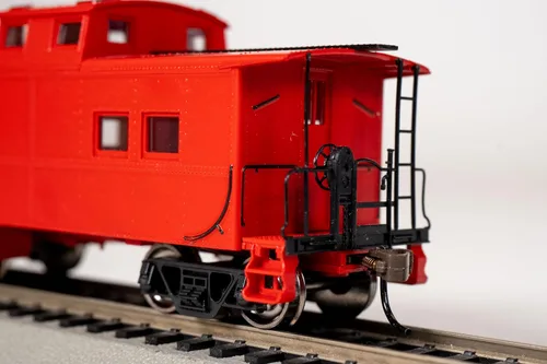 Vista 5 de Bachmann Trenes pintados, sin letras - Caboose Red Northeast Steel Caboose. Escala HO, plata