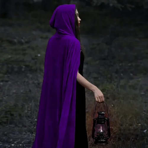 Vista 6 de Wildox Disfraz de Halloween para mujer, capa morada y cinturón de cosplay de anime, juego de accesorios de disfraces