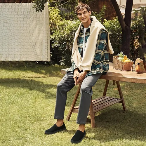 Vista 6 de yageyan Zapatos deportivos sin cordones para hombre, zapatos negros, zapatos de moda casuales blancos
