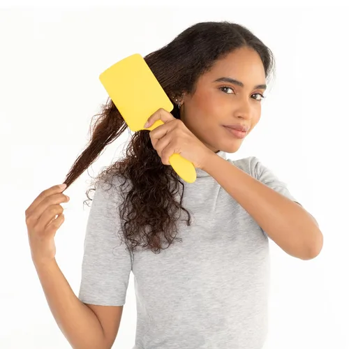 Vista 6 de Drybar The Lemon Bar Paddle Brush Amarillo