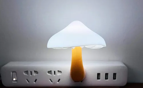 Vista 7 de iBetterLife [50 paquetes] Sensor LED de hongos luz nocturna enchufable de pared linda luz nocturna de hongos lámpara de dormitorio de ensueño