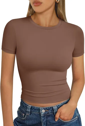 Vista 26 de Trendy Queen - Camisetas básicas para mujer, camisetas de verano 2025, de manga corta, ajustadas, para gimnasio, entrenamiento, ropa estilo Y2K