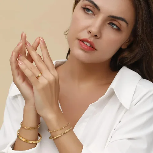 Vista 5 de Delicadas pulseras de oro para mujer, chapadas en oro de 18 quilates, ajustables, apilables, juego de pulseras de circonita cúbica en capas