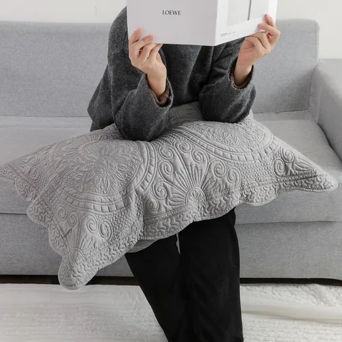 Vista 2 de BOSOWOS Fundas de almohada tamaño Queen de 20 x 30 pulgadas, juego de 2, ultrasuaves y transpirables, fundas de almohada acolchadas para dormir Gris