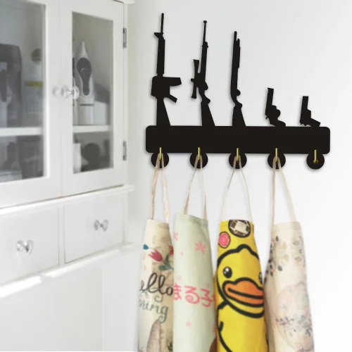 Vista 4 de The Geeky Days Divertida pistola de diseño de forma familiar, ganchos para abrigos, armas de fuego, gancho para llaves, perchero, decoración