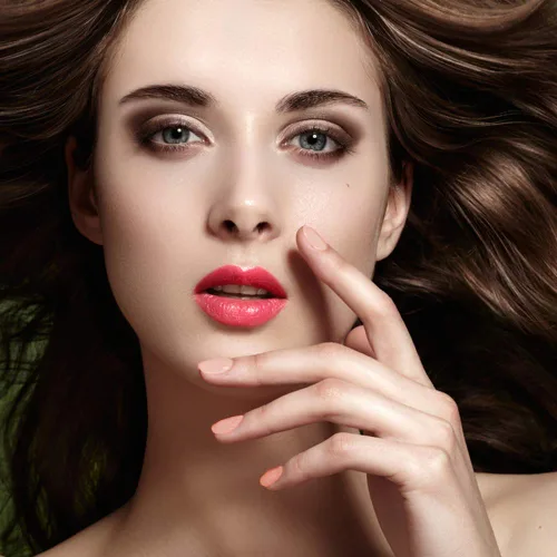 Vista 3 de karma organic Esmalte de uñas natural, no tóxico, pintura de uñas vegana y libre de crueldad (champán y perlas)
