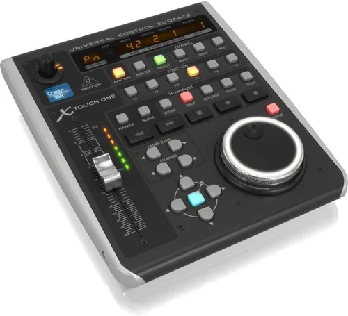Vista 3 de Behringer X-TOUCH ONE Superficie de control universal con atenuador de motor sensible al tacto y tira LCD