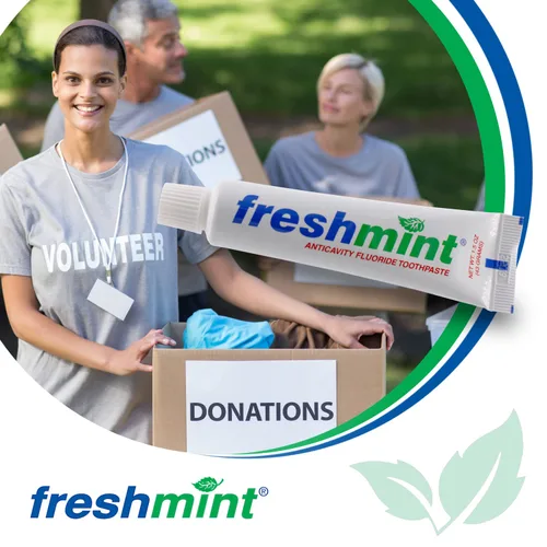Vista 4 de 144 tubos de pasta dental Freshmint® con flúor anticaries de 1.5 onzas, los tubos no tienen cajas individuales para ahorrar más