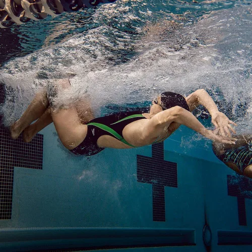 Vista 2 de Speedo Traje de baño de espalda pulse con empalme cónico para niña grande