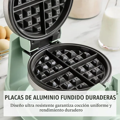 Vista 4 de Martha Stewart Máquina de gofres giratoria, placas antiadherentes