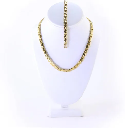 Vista 2 de Bling Bling NY Women's Gold Tone Choker Style Classic Hugs & Kisses XOXO ANTI-TARNISH Stainless Steel Stampato Necklace and Bracelet Set 18-20 inches