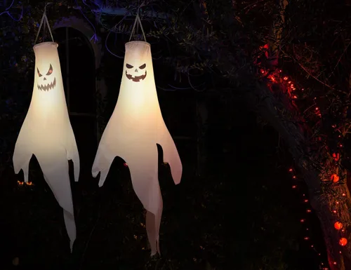 Vista 4 de Decoraciones de Halloween, para colgar al aire libre, calcetines de viento fantasma para árboles con temporizador, fantasmas LED para colgar