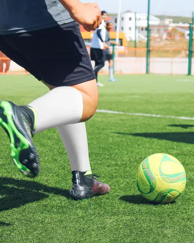 Vista 6 de CWVLC - Calcetines de fútbol (135 pares) calcetines altos hasta la rodilla, para deportes de equipo, para adultos, jóvenes y niños