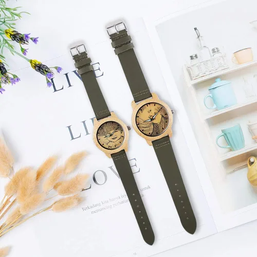 Vista 8 de Reloj de madera con foto o mensaje grabado de doble cara para regalo.