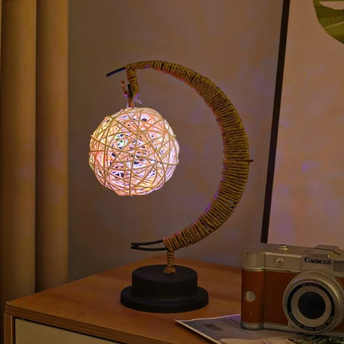 Vista 8 de Lámpara lunar encantada, lámpara LED colgante de luna, luz nocturna conmemorativa, adorno de Navidad para el hogar (manzana morada)
