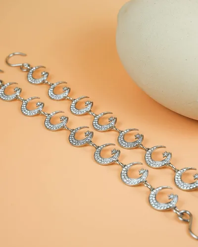 Vista 8 de COYWX 2 cadenas de zapatos de sol y luna, cadena de metal con dijes de estrella brillantes para zapatos, relación de amistad, pareja, pareja