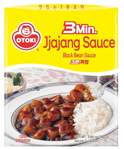 Vista 4 de OTOKI Salsa de curry de 3 minutos, picante medio (sin carne), completamente cocida con papa y zanahoria, paquete de 3, 6.7 onzas cada una, vierte