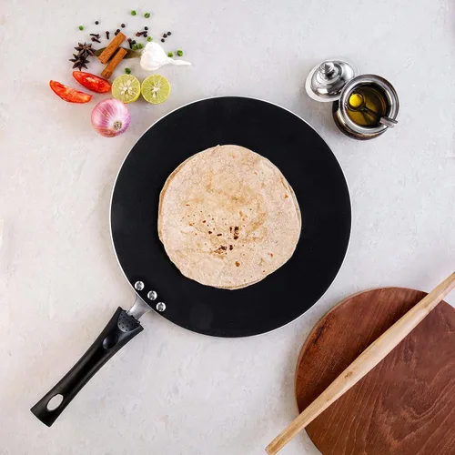 Vista 6 de Vinod Cookware - Plancha de cocina plana multi (Tawa) con base de inducción, sartén antiadherente 100% de aluminio con superficie antiarañazos