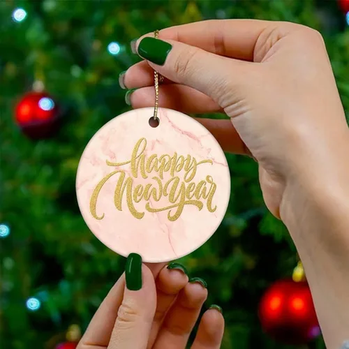 Vista 4 de Cheyan Divertido Feliz Año Nuevo Navidad Porcelana Ornamento Decoración para el Hogar Colgantes de Navidad Colgantes de Mármol Impreso Árbol