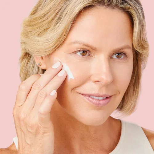 Vista 6 de MONAT Be Gentle Nourishing Moisturizer - Hidratante facial con ácido hialurónico y células madre vegetales. Crema hidratante nutritiva
