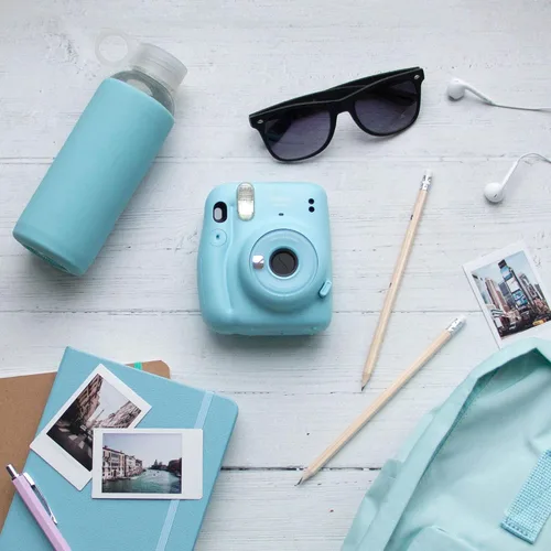 Vista 2 de Instax Mini cámara de película instantánea, exposición automática y lente selfie incorporada, azul cielo