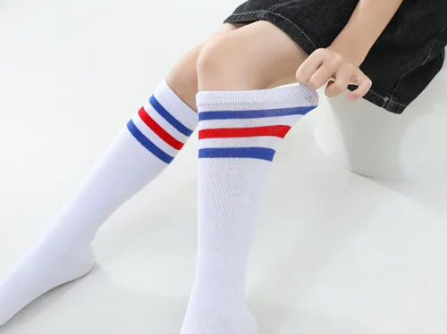 Vista 21 de TOCONFFON Calcetines de tubo hasta la rodilla para niños, niñas y adolescentes, calcetines deportivos de algodón para la escuela de fútbol, uniforme