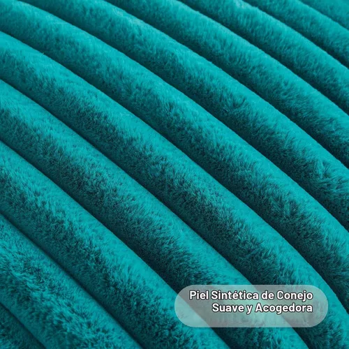 Vista 2 de FUTEI Pack of 2 Faux Fur Throw Pillow Covers 18x18 Inch, Teal Verde azulado
