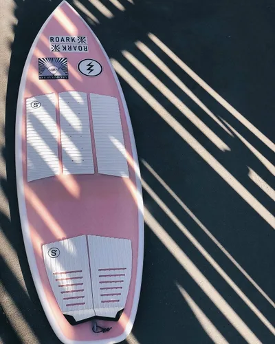 Vista 4 de SYMPL Almohadilla de tracción para tabla de surf, almohadilla de 3 piezas para surf, skimboarding, agarre máximo, adhesivo 3M, compatible con tablas