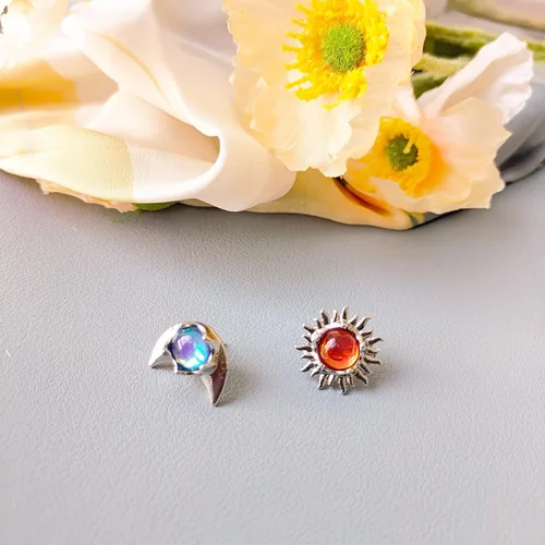 Vista 5 de Aretes de tuerca para mujer, bonitos aretes de circonita para niñas, diseño de mariposa y perlas