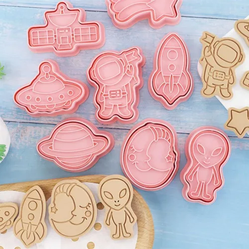 Vista 6 de Juego de 8 moldes de galletas de astronauta para hornear, moldes de galletas alienígenas, juego de moldes de galletas de meteoritos y herramientas