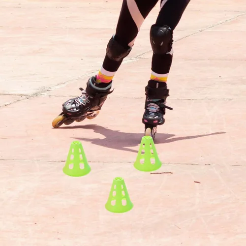 Vista 9 de BESPORTBLE 20pcs Mini Conos De Plástico Entrenamiento Agilidad Entrenamiento Conos De Fútbol Marcado De Campo Para Fútbol Baloncesto Patinaje Niños