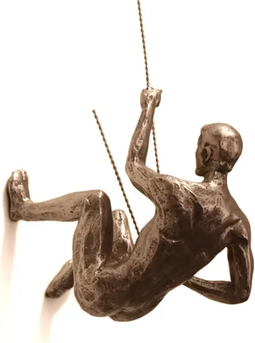 Vista 2 de MODIRNATION "El Alpinista" Figura Colgante Moderna para Pared, Estatua de Resina Retro y Elegante para Decoración de Hogar y Oficina, Arte