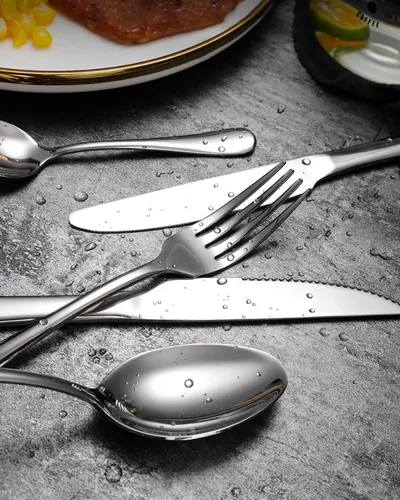 Vista 3 de EUIRIO Juego de cubiertos de 48 piezas con cuchillos para carne, cubiertos de acero inoxidable resistente para 8, cubiertos de grado alimenticio
