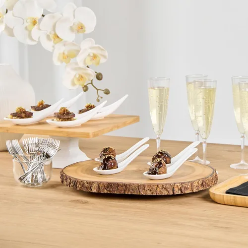 Vista 12 de Restaurantware Cuchara de degustación asiática de 4.9 pulgadas: aperitivo de porcelana blanca y cuchara de sopa - Perfecto para eventos de catering