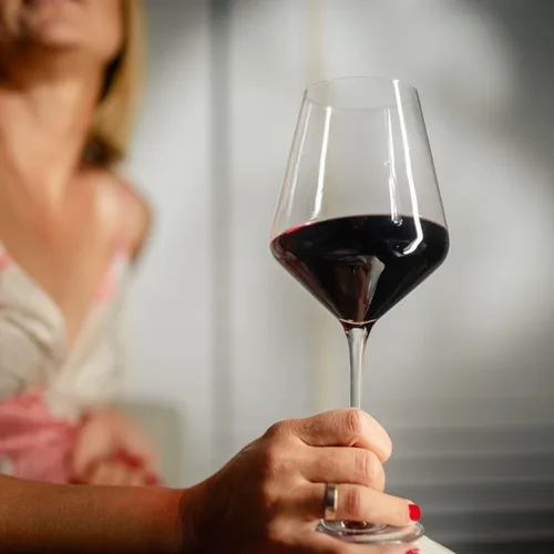 Vista 6 de Krosno - Copas de vino tinto de 4 piezas, 18.6 onzas, colección vanguardista