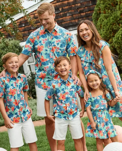 Vista 4 de The Children's Place Kids' Family Matching Outfits, Mommy & Me, Dad & Son, Baby, Vacation Collection