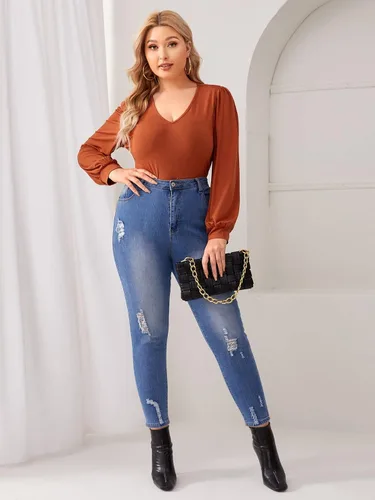 Vista 3 de Milumia Body básico ajustado con cuello en V y manga de farol, talla grande para mujer
