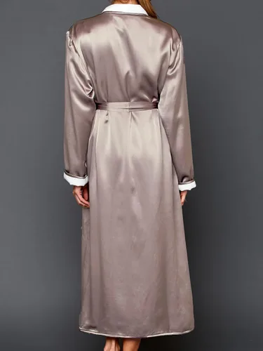 Vista 3 de Julianna Rae 100% seda, bata de spa para mujer, colección Il Cieli o Heavenly