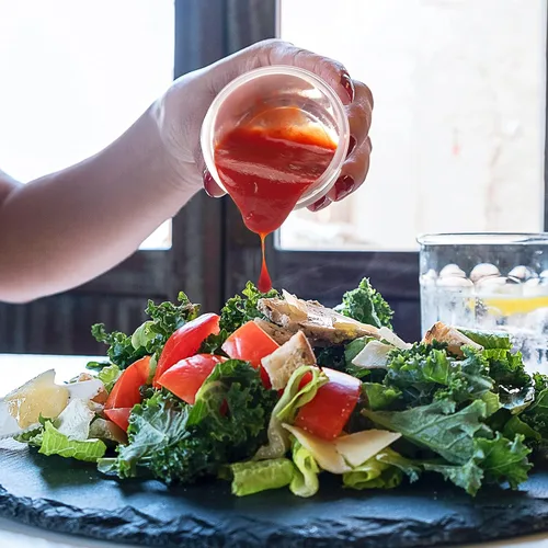Vista 7 de Freshmage Recipiente para aderezo de ensalada para llevar, [paquete de 6] recipientes pequeños de 2.7 onzas para condimentos con tapas a prueba