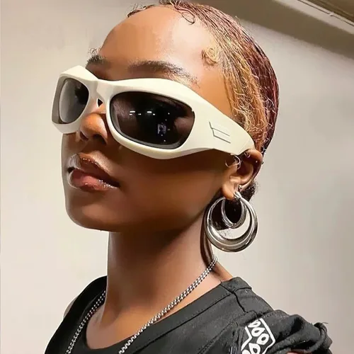 Vista 4 de KFPH Y2K - Gafas de sol punk para mujer, diseño geométrico envolvente, estilo punk hip hop, gafas de sol