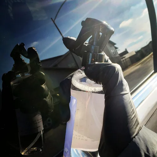 Vista 4 de Nanotech Surface Solutions Kit de cuidado de parabrisas, incluye repelente de lluvia para parabrisas (2 unidades), aumenta la visibilidad durante