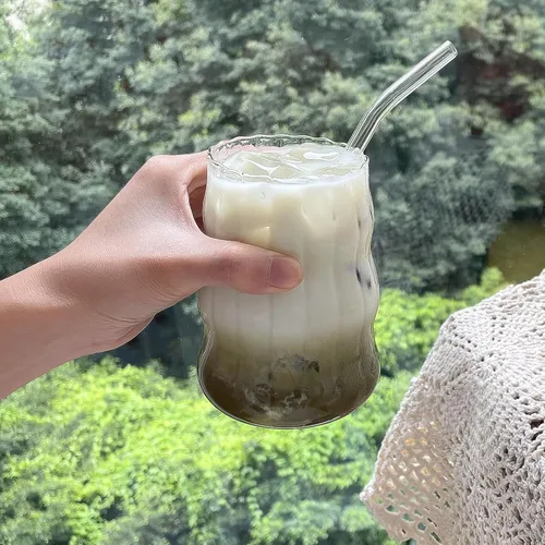 Vista 2 de 4 vasos de vidrio acanalados, cristalería vintage con popote de vidrio, taza de café helado de burbujas de 18 onzas para jugo, té, bebidas, leche