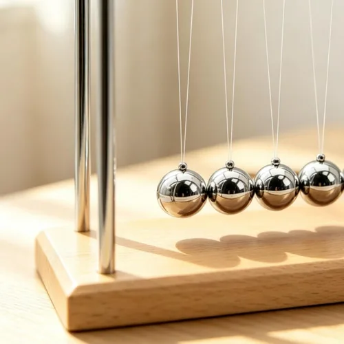Vista 3 de Newtons - Bolas de péndulo de equilibrio de cuna, bolas cinéticas oscilantes con base de haya, herramienta de aprendizaje educativo de ciencia