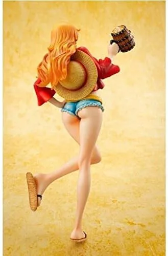 Vista 2 de Megahouse One Piece: Portrait of Pirates: Nami Mugiwara Versión 02 Edición Limitada Figura de PVC