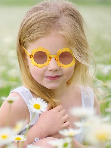 Vista 4 de 4 pares de lentes de sol redondos con forma de flor para niños, paquete de 4 bolsas de franela para bebés, niñas y niños, recuerdos de fiesta