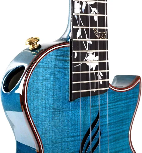 Vista 3 de Enya Tenor All Solid Flame Maple Ukelele con pastilla AcousticPlus incorporada y estuche de lujo