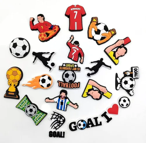 Vista 2 de DASDINGO Dijes de zapatos de dibujos animados para decoración de zapatos, regalo de PVC, pulsera de bricolaje, mochila de fiesta, Acrílico, vidrio